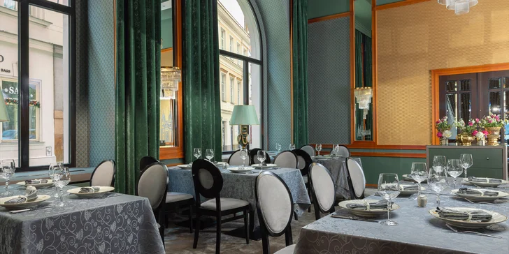 Jednotlivé chody si sami vyberete z à la carte menu.
