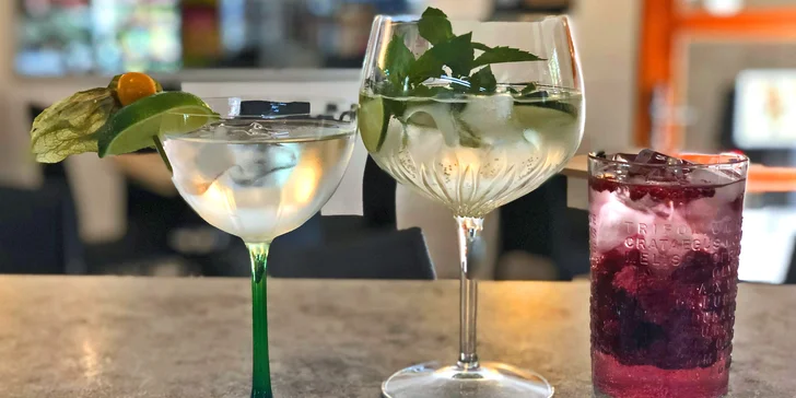 Dáte si tu osvěžující gin s tonikem.