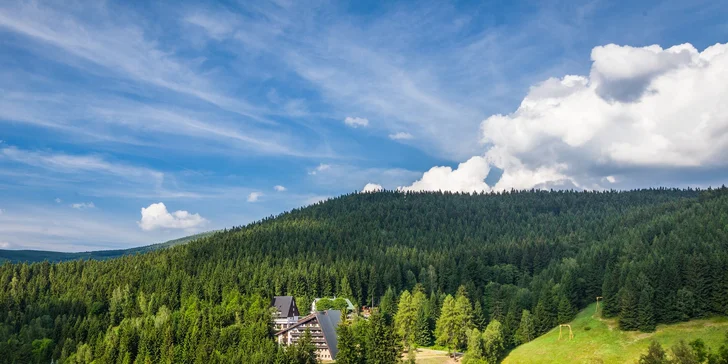 Hotel se nachází v klidné lokalitě.