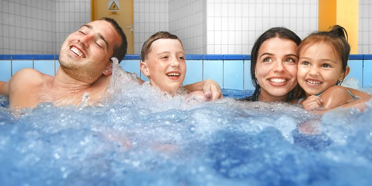 V nabídce jsou 3hodinové vstupy do kryté části aquaparku.