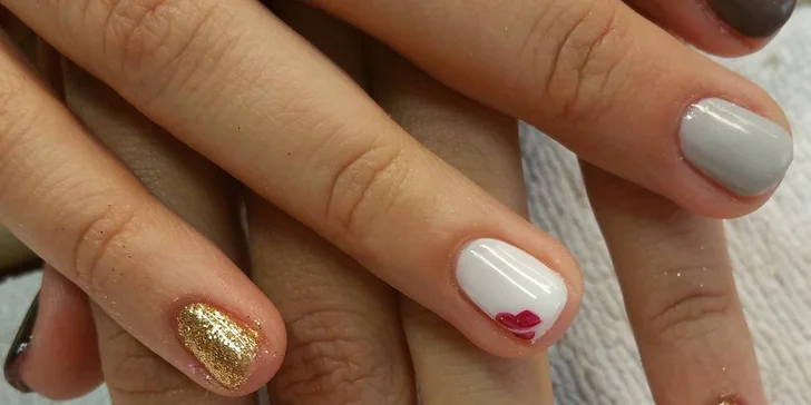 Shellac umí být hravý a zároveň jemný.