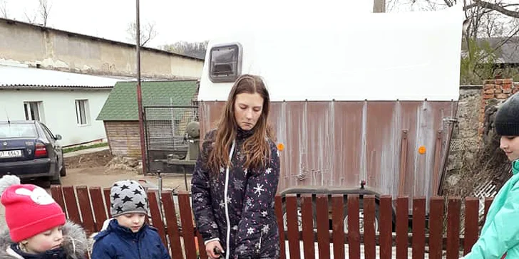 Na výběr je i varianta s opékáním buřtů na ohni.
