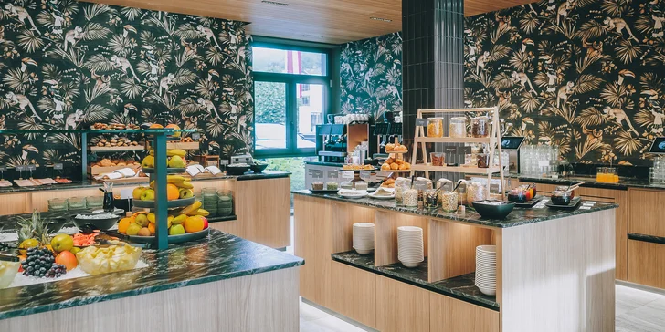V ceně máte bohaté snídaně nebo polopenzi v hotelové restauraci.