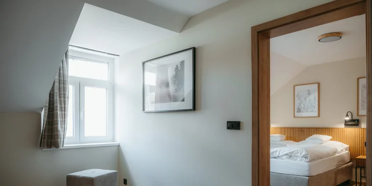 K mání je i apartmán s oddělnou ložnicí a obývacím pokojem.