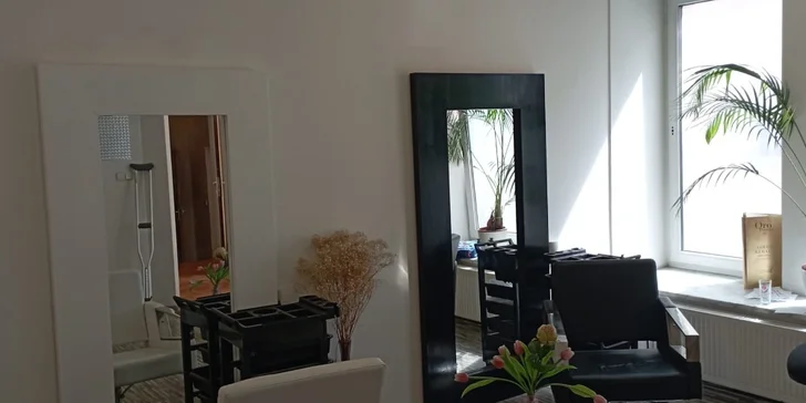 Jemná masáž vaši pleť vyživí a působí také jako prevence proti vráskám.