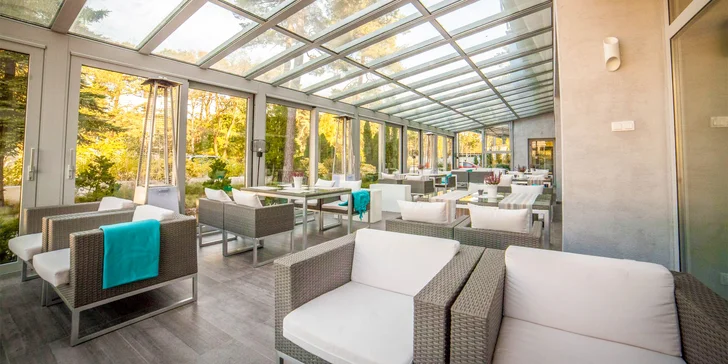 Ať už tady plánujete strávit víkend plný relaxace nebo si užít rodinnou dovolenou u moře, hotel Jantar je tím pravým místem. 