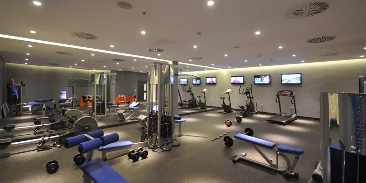 Volný čas můžete trávit i ve fitness, kině nebo na nejrůznějších sportovištích.