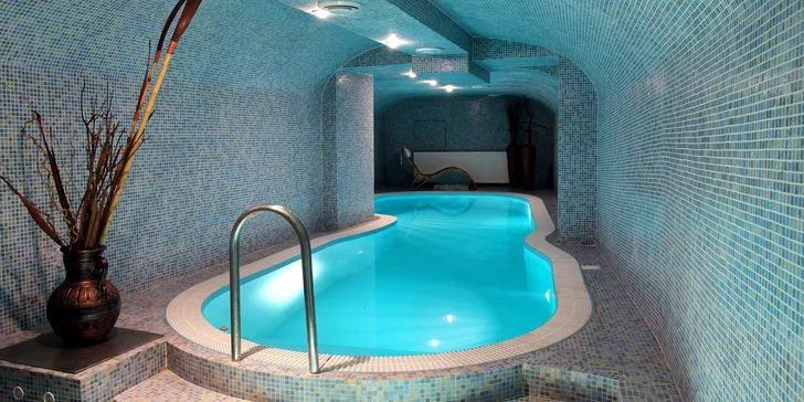 V nabídce najdete i variantu s 60min. privátním wellness.
