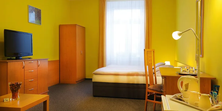 Penzion leží jen pár kroků od zámeckého parku.