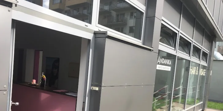 Studio najdete v ulici Purkyňova, Brno-Královo Pole. 