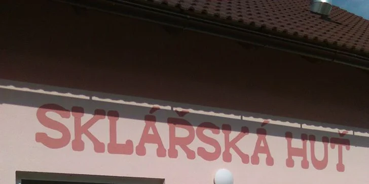 V areálu můžete navštívit též restauraci U Hrocha.