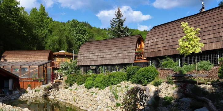 Na své dovolené se ubytujete v jurtách či chatách Glampu v Hluboké, který se nachází na kraji Vsetína.