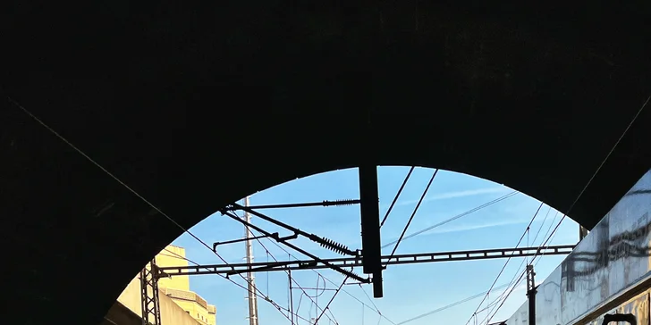 Těšit se můžete i na průjezd hlavním nádražím bez zastavení.