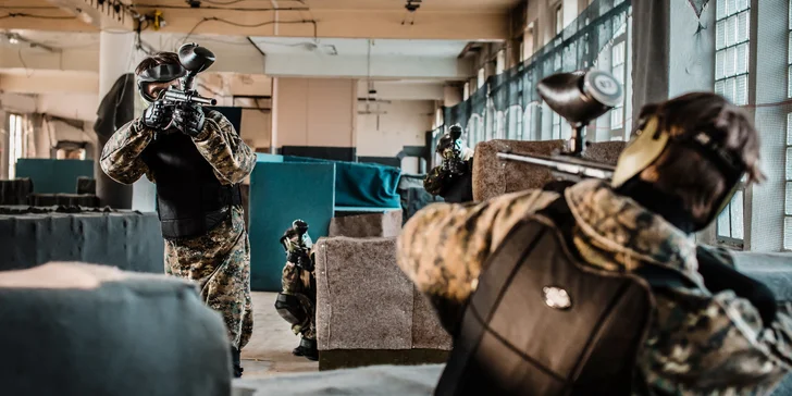2 hodiny akčního paintballu v kryté aréně v centru Pardubic