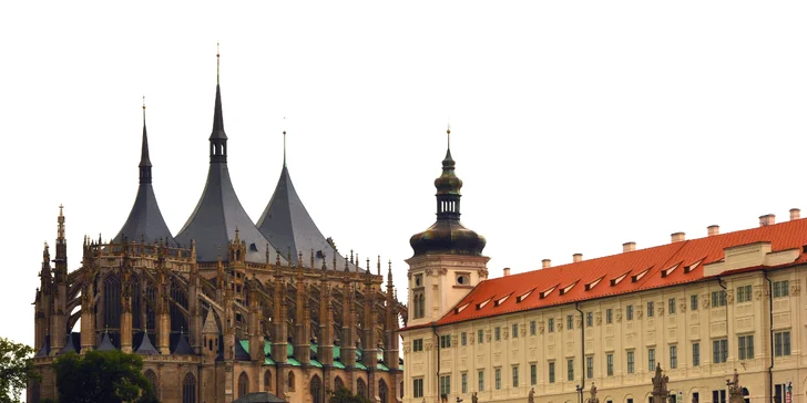 Galerie Středočeského kraje a v pozadí chrám sv. Barbory.