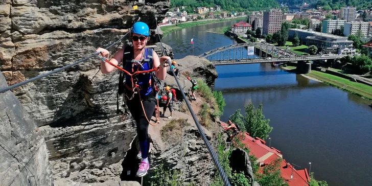 Sportovní lezení, zábavu a adrenalin si užijete na pískovcové stěně nad Děčínem.