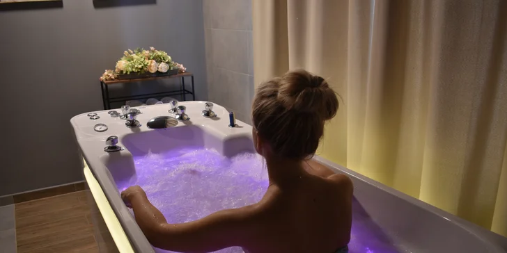 Vyskúšajte napríklad masáže, peelingy alebo relax v hydromasážnej vani.