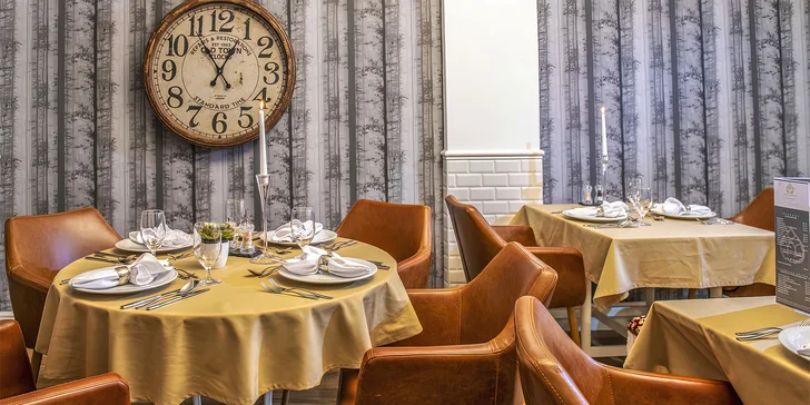 Hotel se nachází v historickém centru města.