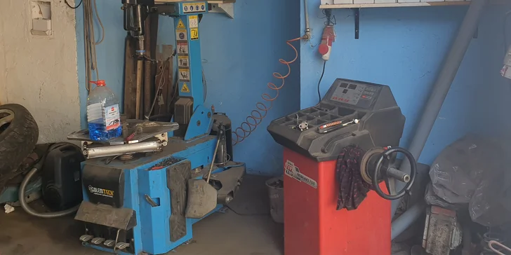 Vy se ale se šrouby a koly mordovat nemusíte! Nechejte výměnu pneumatik či kol odborníkům a zastavte se v Autoservisu Stastne-auto.cz. 