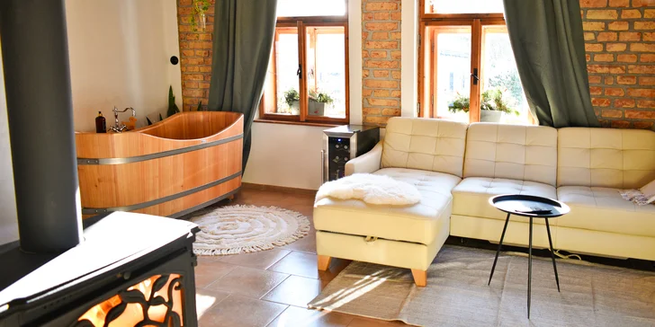 Chalupa s vířivkou v Českém ráji: romantika pro dva i relax pro celou rodinu