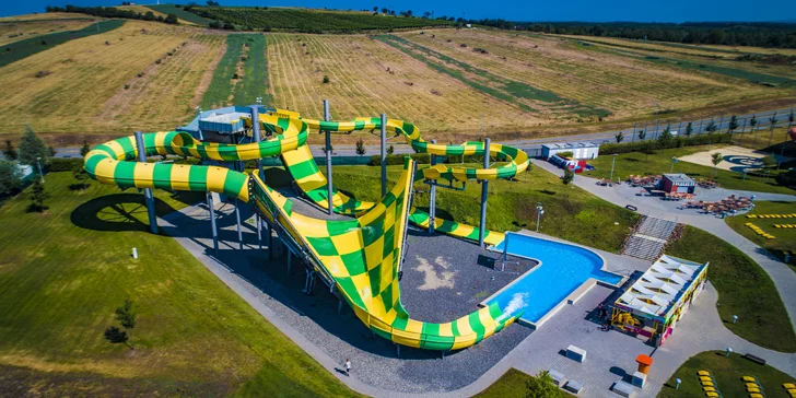 Čeká vás nepřeberná spousta venkovních i vnitřních atrakcí pro vodomilce každého věku.