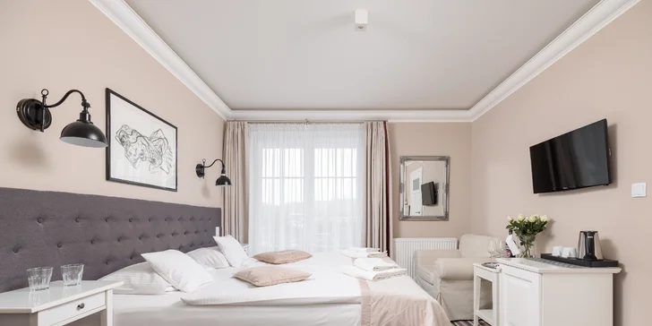 Na výběr jsou klasické dvoulůžkové nebo třílůžkové pokoje, studio nebo prostorné apartmány se dvěma ložnicemi. 
