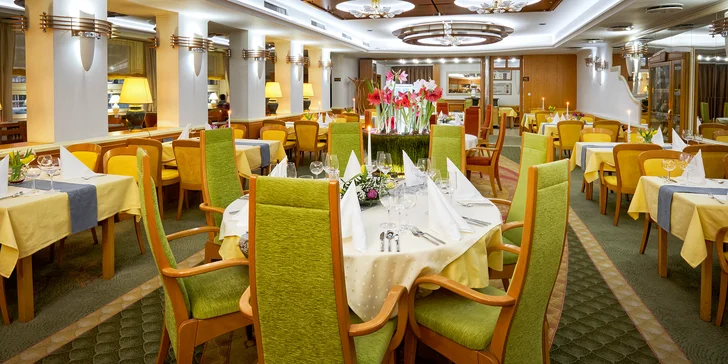 O vaše chuťové buňky se postarají mistři kuchaři v hotelové restauraci. 