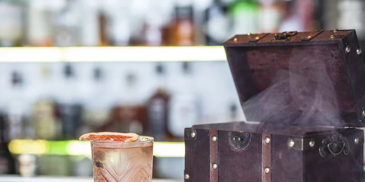 K menu se bude podávat také signature cocktail, dát si ho můžete kdykoli během hostiny, před či po ní. 