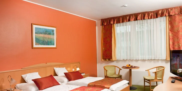  Budova hotelu je rozdělená na 3- a 4hvězdičkovou část.