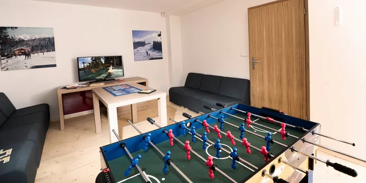 V herně se zabaví malí i velcí. Je tu i PlayStation.