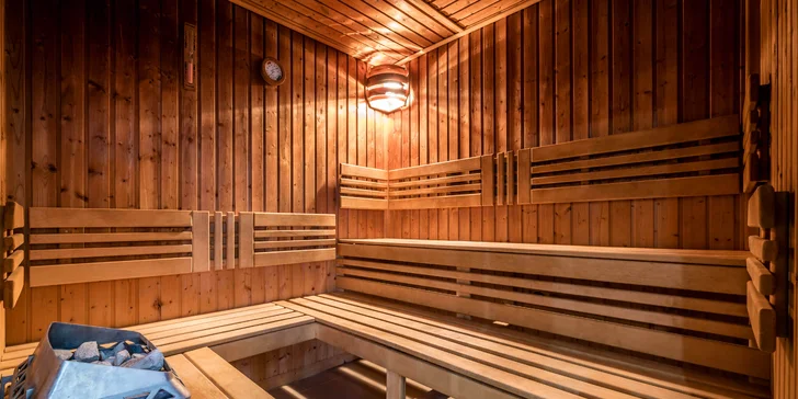 V nově vybudovaném wellness centru přímo v penzionu si v rámci balíčku na hodinku (podle počtu nocí i na dvě) krásně odpočinete. 