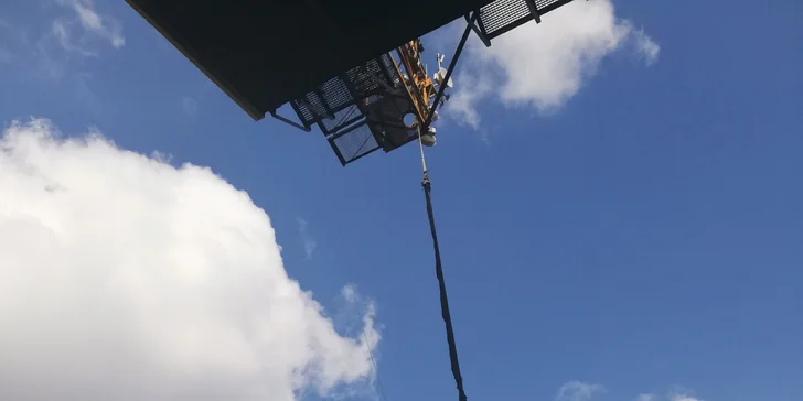 Veškerý materiál je sekundárně jištěn, takže se nemůže nic stát ani v případě poškození lana.
