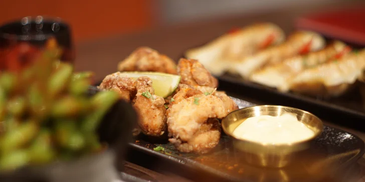 Stane se vaším favoritem smažené kuře karaage s yuzu majonézou, nebo si budete chtít přidat kimchi mandu knedlíčky?