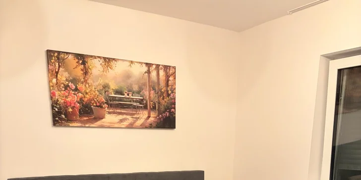 Hneď na privítanie vás na stole bude čakať domáca bábovka ako milá pozornosť.