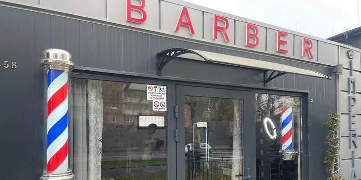 Salon najdete pár kroků od zastávky Hlavní třída. 
