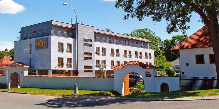 Pobyt s raňajkami v pražskej Ruzyni: blízko letiska, ale aj Divokej Šárky či obory Hvězda
