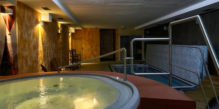 Sauna s vířivkou budou vaše na 50 minut.