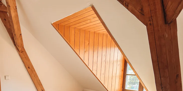 Ubytujete se v pokoji či apartmánu pro zvolený počet osob.