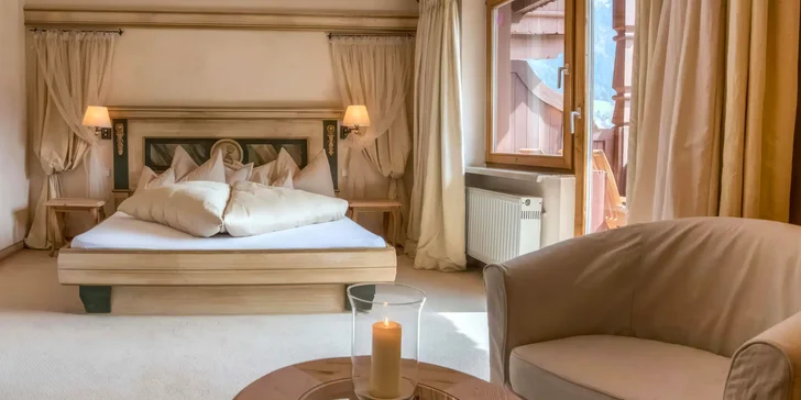 Ubytujete sa v dvojlôžkovej izbe Rose zariadenej v elegantnom štýle.