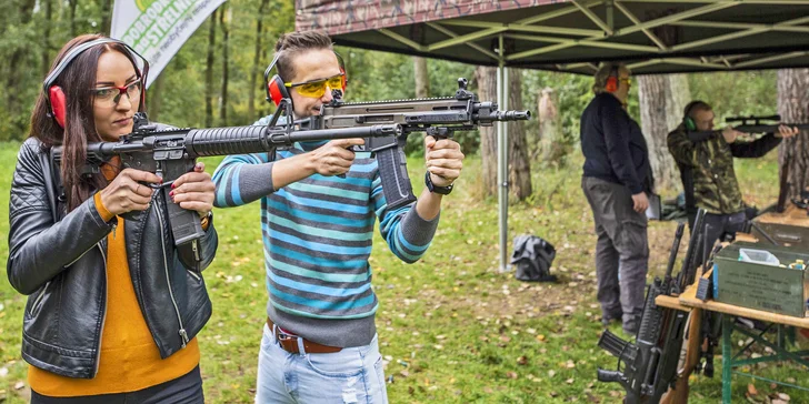 Domů si odvezete terč a certifikát, dostanete také heslo ke stažení reportážních fotek.  