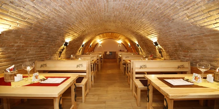 V hotelové restauraci si vychutnáte snídaně a u varianty s polopenzí i večeře.