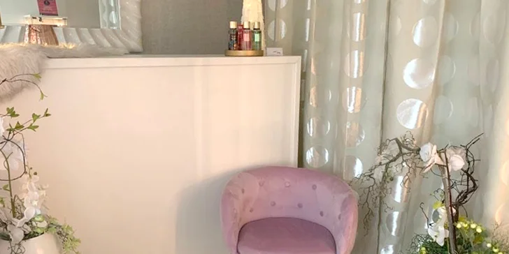 Salon se nachází v klidné části města, nedaleko zastávky Teplice, Trnovany, takže si báječně odpočinete.