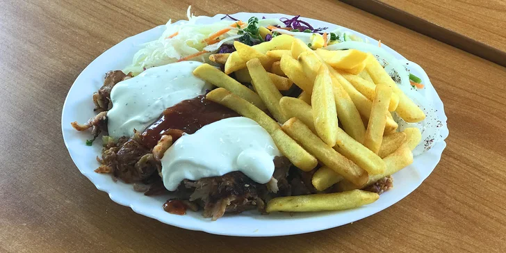 Kebab v Táboře a Sezimově Ústí: döner, box s hranolky i malý či velký talíř třeba i na odnos s sebou