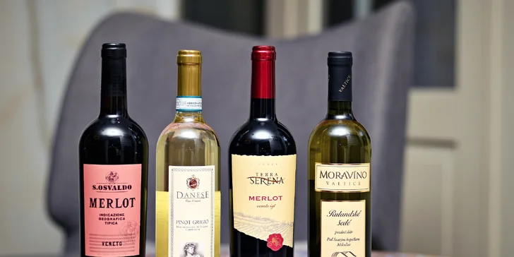 Pokud zvolíte variantu s lahví vína, budete si vybírat mezi dvěma italskými – Pinot Grigio nebo Merlot Veneto.