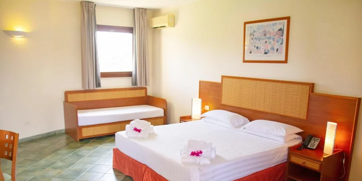  Všechny jednotky jsou vybaveny individuální klimatizací, trezorem pro vaše cennosti a balkonem. 
