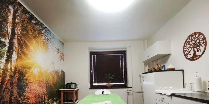 Stačí privrieť oči, zabudnúť na stres a nechať sa unášať príjemnou masážou od odborníka