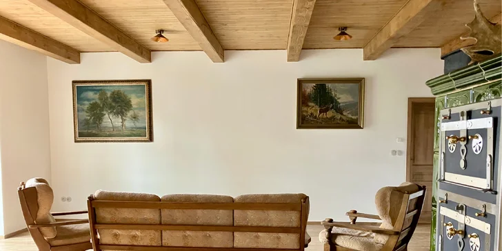 Rychtářka: V kuchyni najdete kromě posezení také kachlová kamna. 