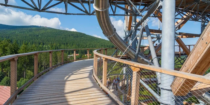 Na výlet sa vyberte na populárny Skywalk.