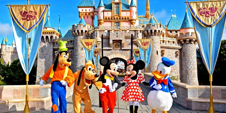 Silvestr v Paříži a návštěva Disneylandu: 4denní zájezd busem vč. ubytování na 1 noc