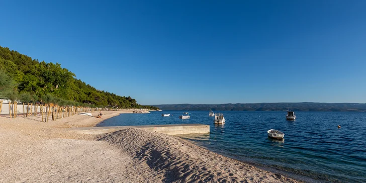 Omiš nabízí nádherné pláže. 